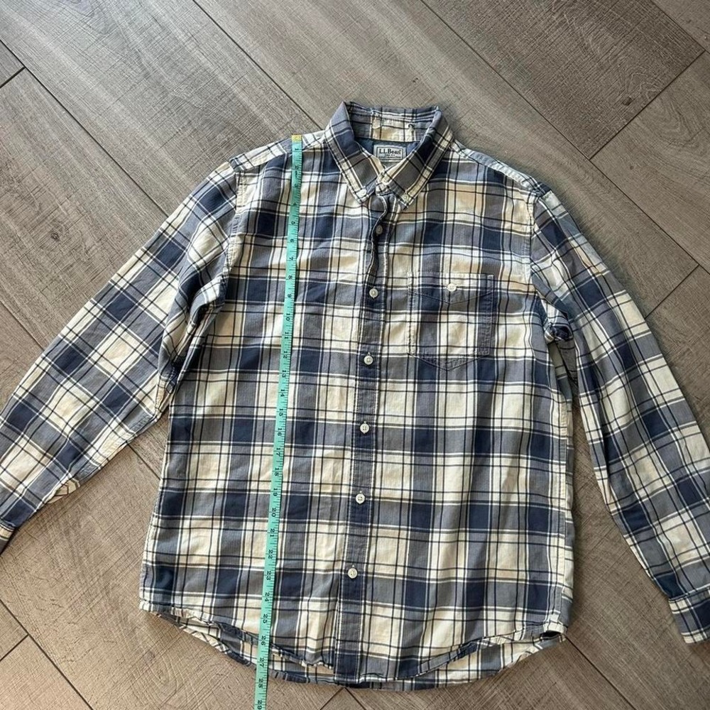 L.L. Bean Blue Plaid Button Down Shirt Classic Casual - Size M - Picture 2 of 3